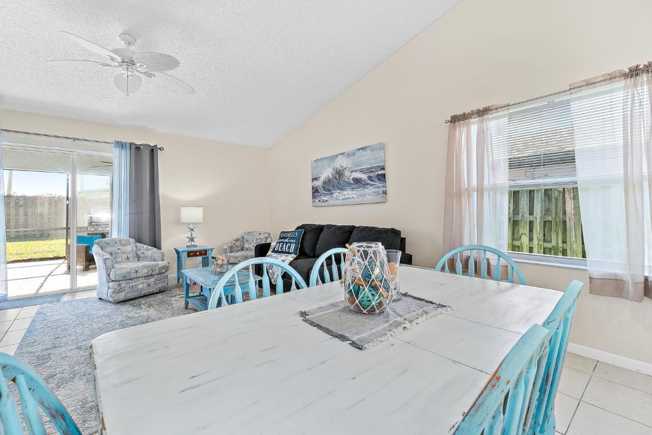 Serene Seaside Retreat - Dog Friendly - 2Br Townhouse With Shared Heated Pool Steps To Paradise Beach! Melbourne Esterno foto